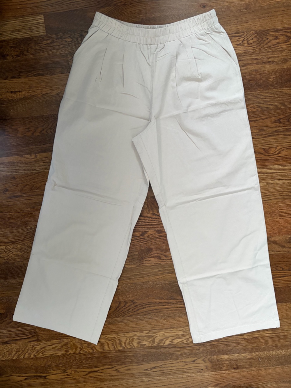 Women’s Wide-Leg Elastic-Waist Linen Pants in Light Tan